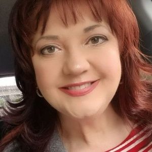 Meet your Posher, Toni-michelle santo